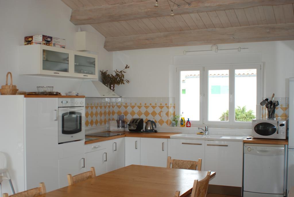 Villas Re Locations Vacances Saint-Clément-des-Baleines Szoba fotó